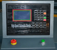 IRONMAC IB-NC  Управление гибочным узлом осуществляется через PLC контроллер  С помощью данной системы управления Вы задаете и контролируете угол гибки изделия 